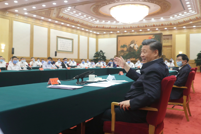 7月21日，中共中央總書記、國家主席、中央軍委主席習(xí)近平在京主持召開企業(yè)家座談會(huì)并發(fā)表重要講話。新華社記者 鞠鵬 攝